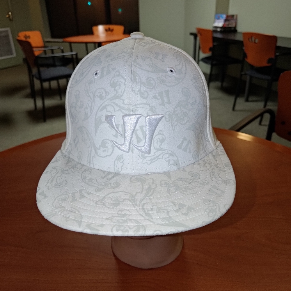 Vtg WARRIOR Graffiti Embroidered Logo A-Flex Fitted Hat Cap L-XL